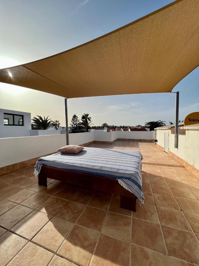 Pura Vida Surf Camp & School Hostel La Oliva Exterior photo